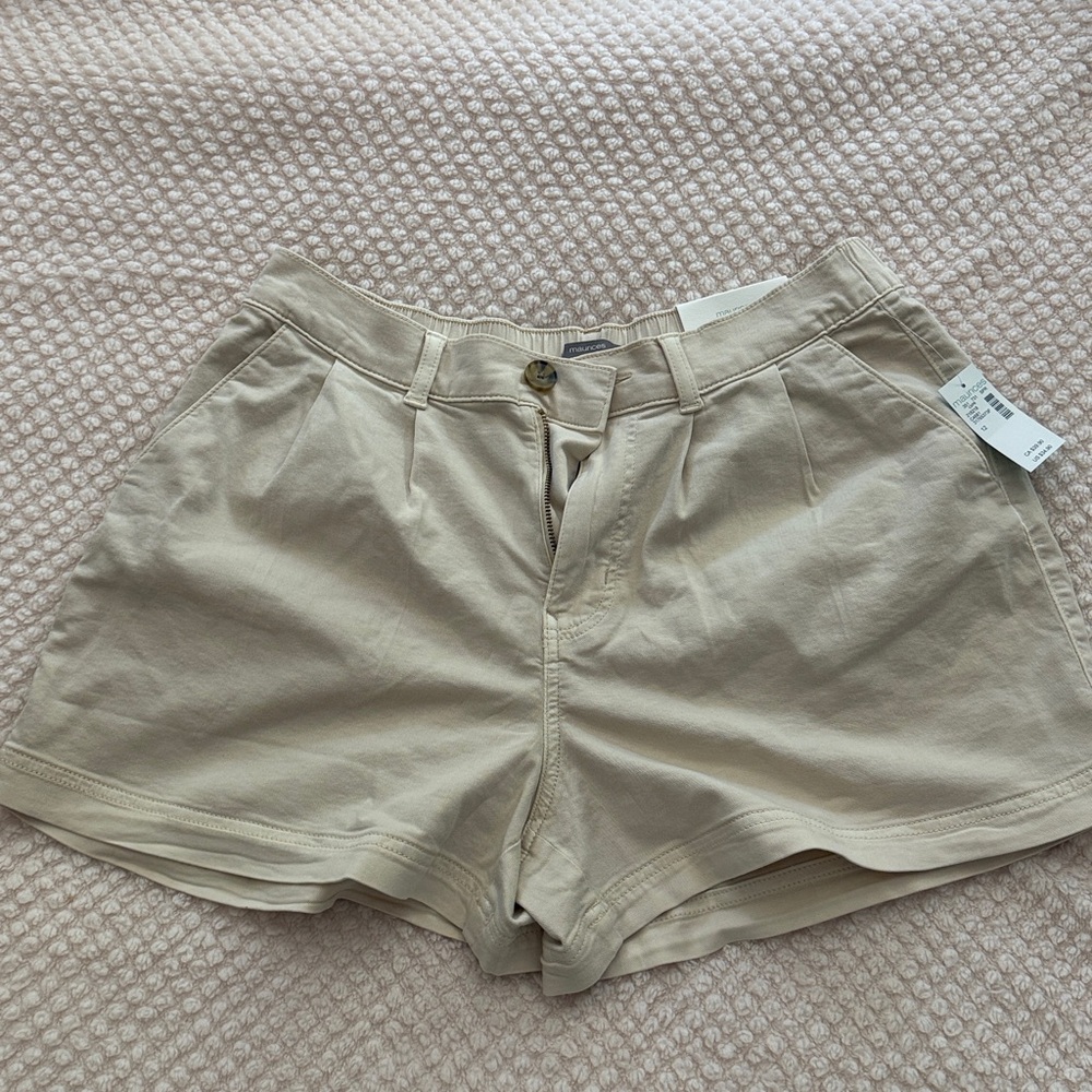 Maurices Light Tan Shorts size 12